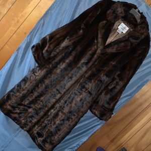 JESSICA TAYLOR COLLECTION FUR COAT
